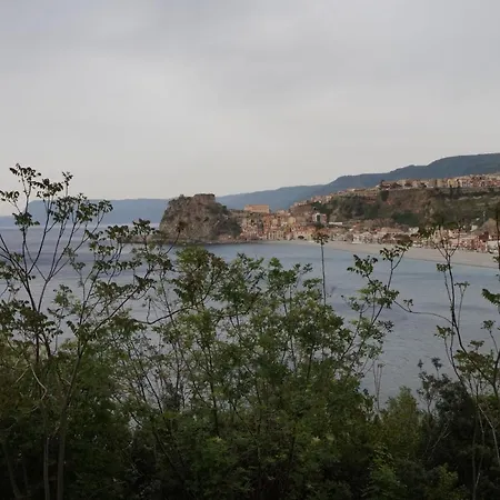 Morselli Tatil Evi Scilla